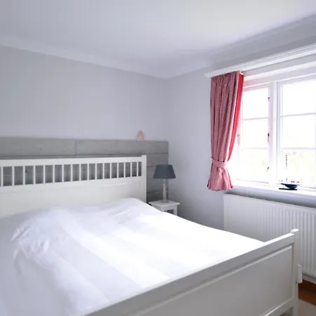 Haus Seeschwalbe Semesterbostad Utersum